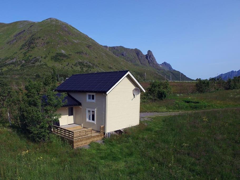 Charming House By The Sea, Lofoten! Laupstad Ngoại thất bức ảnh