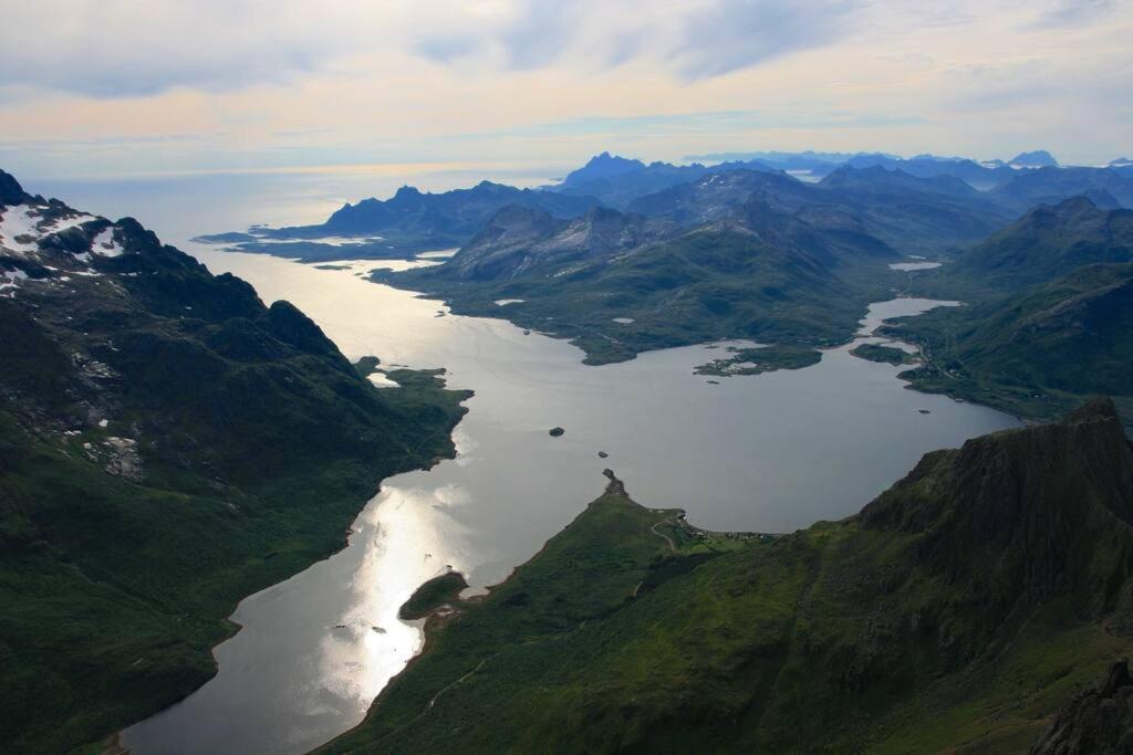 Charming House By The Sea, Lofoten! Laupstad Ngoại thất bức ảnh