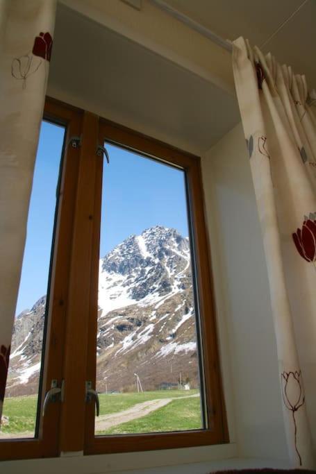 Charming House By The Sea, Lofoten! Laupstad Ngoại thất bức ảnh