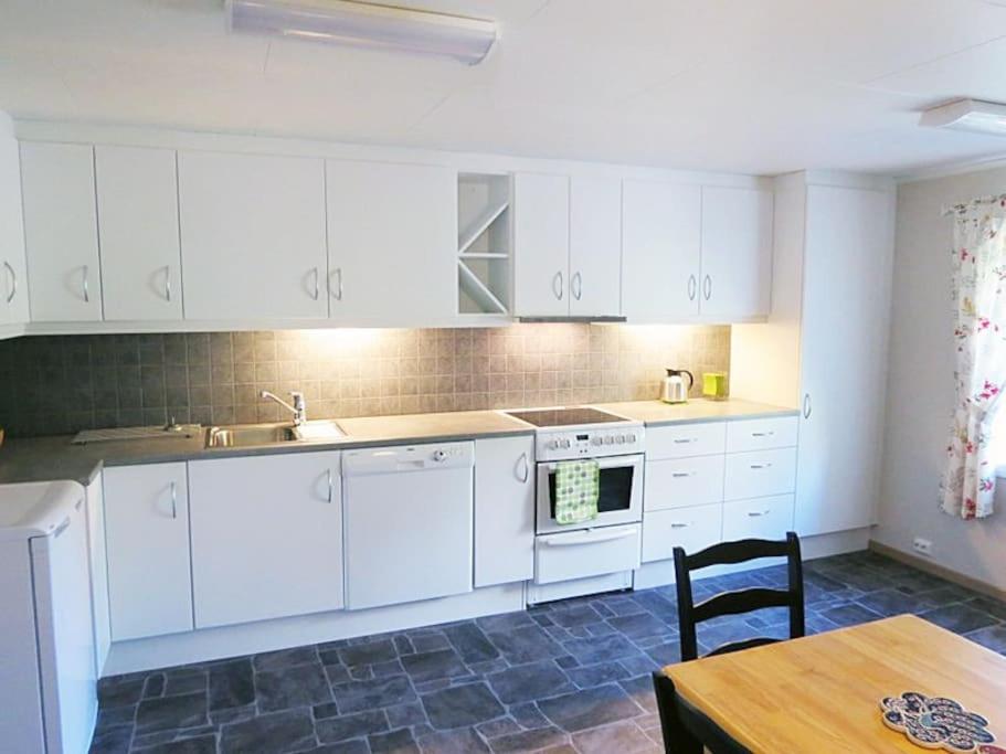 Charming House By The Sea, Lofoten! Laupstad Ngoại thất bức ảnh